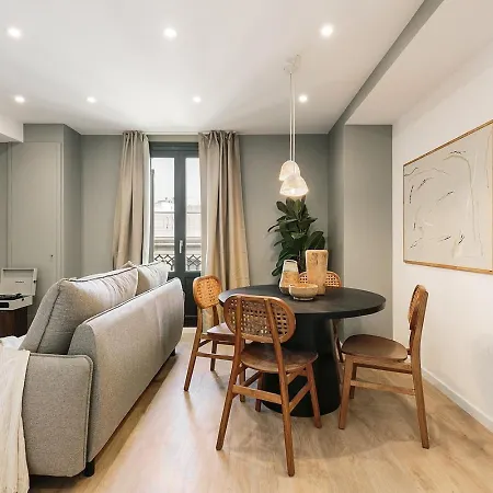 Agropoli - 2 Bedrooms And Terrace In Ciutat Vella Barcelona